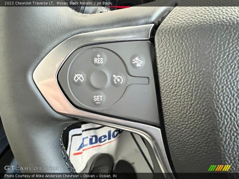 Mosaic Black Metallic / Jet Black 2023 Chevrolet Traverse LT