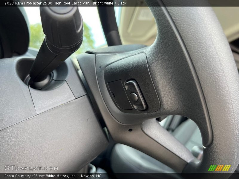 Bright White / Black 2023 Ram ProMaster 2500 High Roof Cargo Van