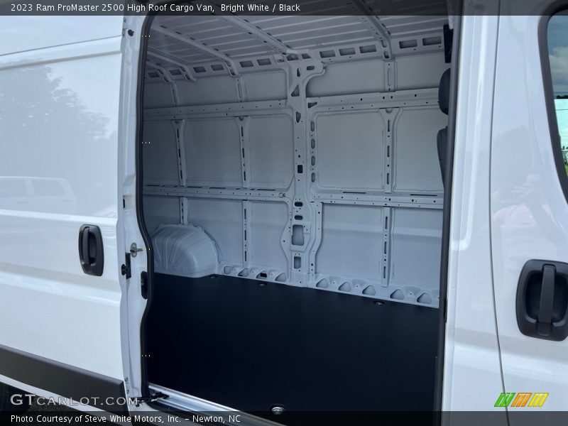 Bright White / Black 2023 Ram ProMaster 2500 High Roof Cargo Van
