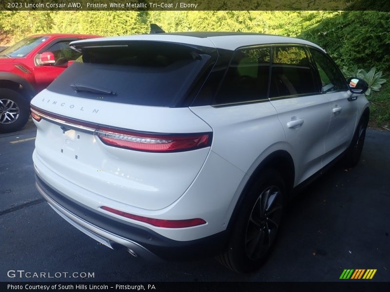 Pristine White Metallic Tri-Coat / Ebony 2023 Lincoln Corsair AWD