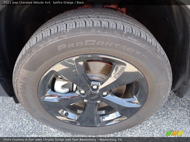 Spitfire Orange / Black 2021 Jeep Cherokee Altitude 4x4