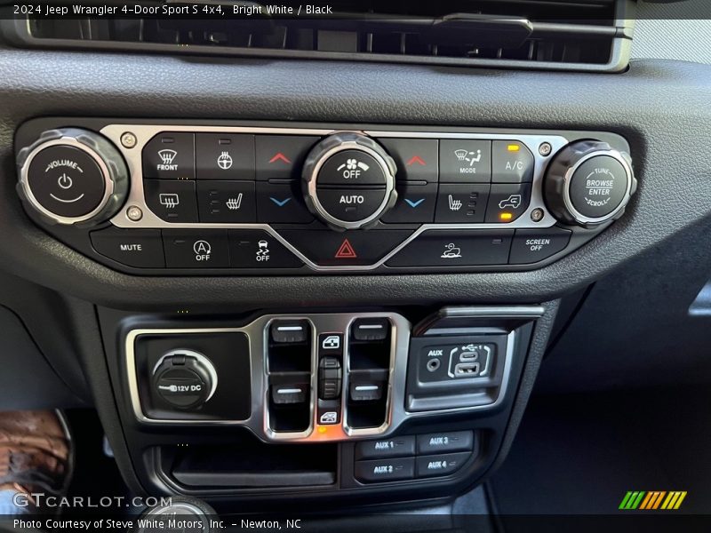 Bright White / Black 2024 Jeep Wrangler 4-Door Sport S 4x4