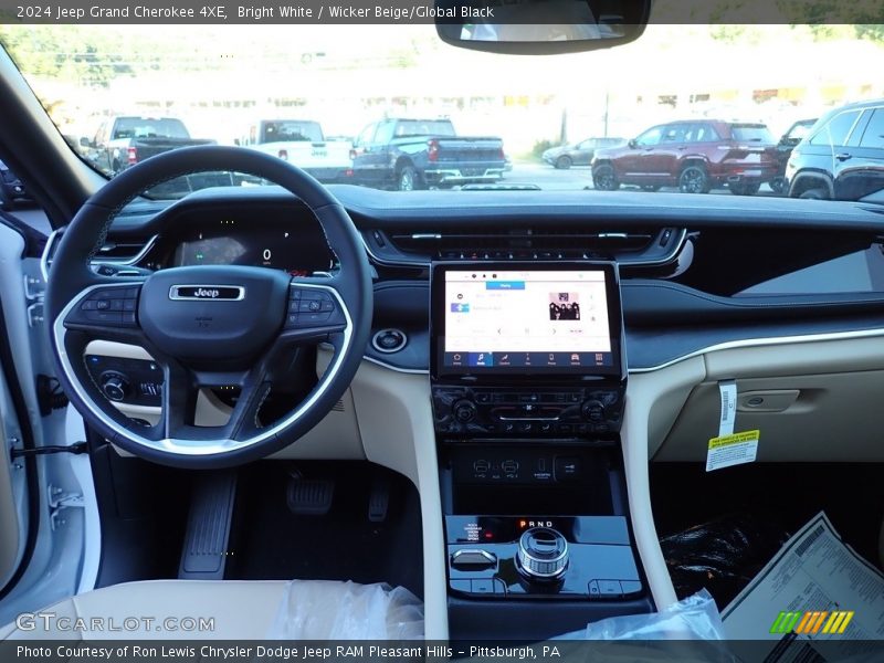 Dashboard of 2024 Grand Cherokee 4XE