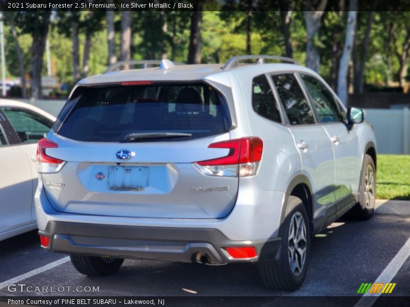 Ice Silver Metallic / Black 2021 Subaru Forester 2.5i Premium