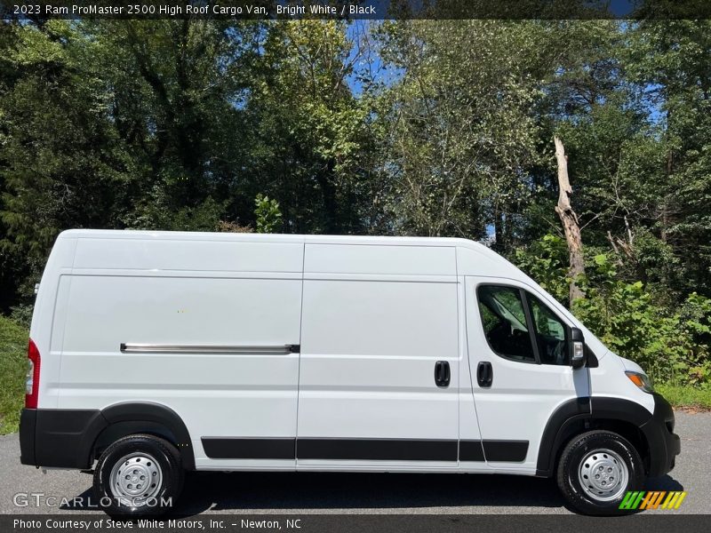 Bright White / Black 2023 Ram ProMaster 2500 High Roof Cargo Van