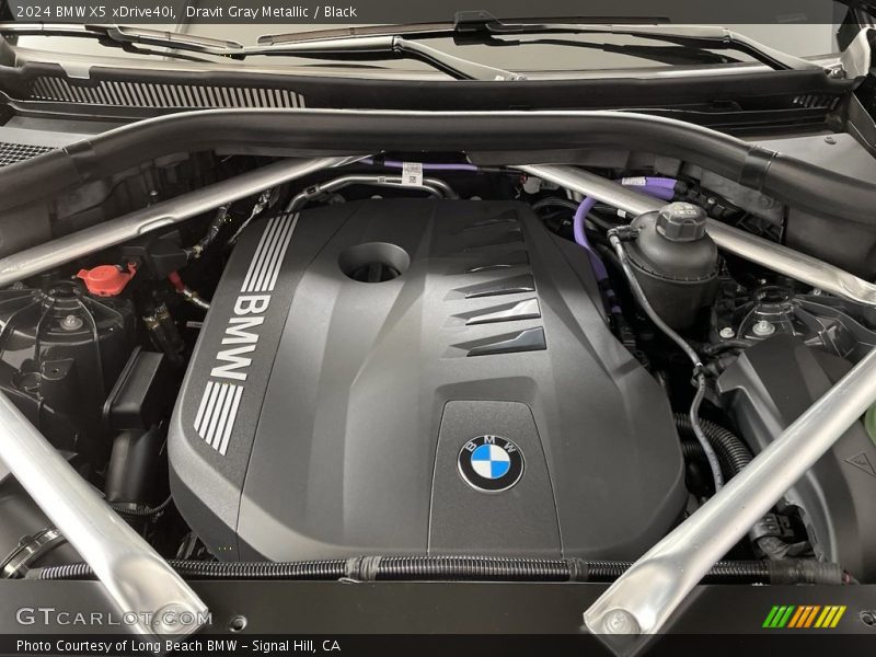 Dravit Gray Metallic / Black 2024 BMW X5 xDrive40i