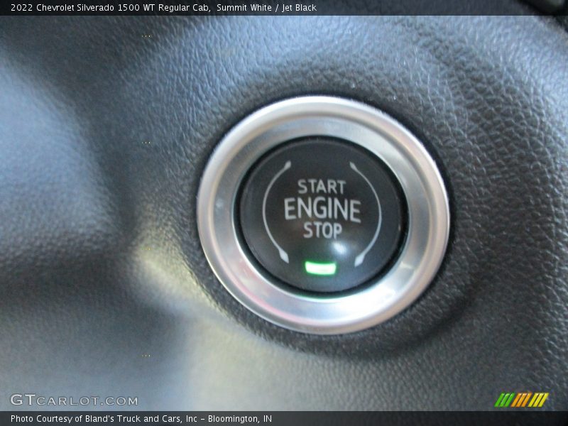 Summit White / Jet Black 2022 Chevrolet Silverado 1500 WT Regular Cab