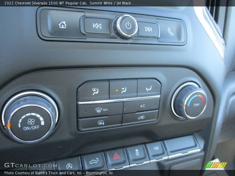 Summit White / Jet Black 2022 Chevrolet Silverado 1500 WT Regular Cab