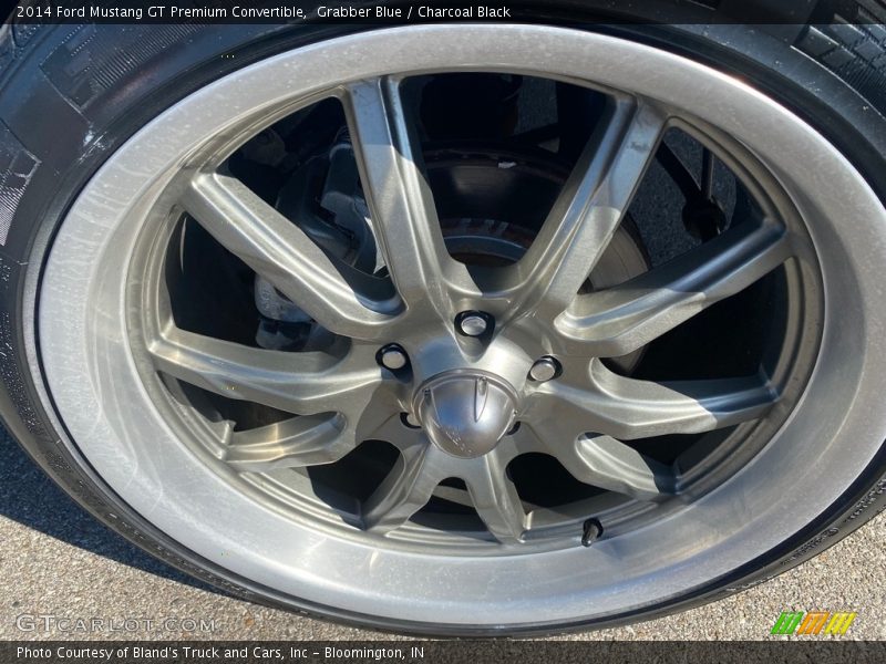 Custom Wheels of 2014 Mustang GT Premium Convertible