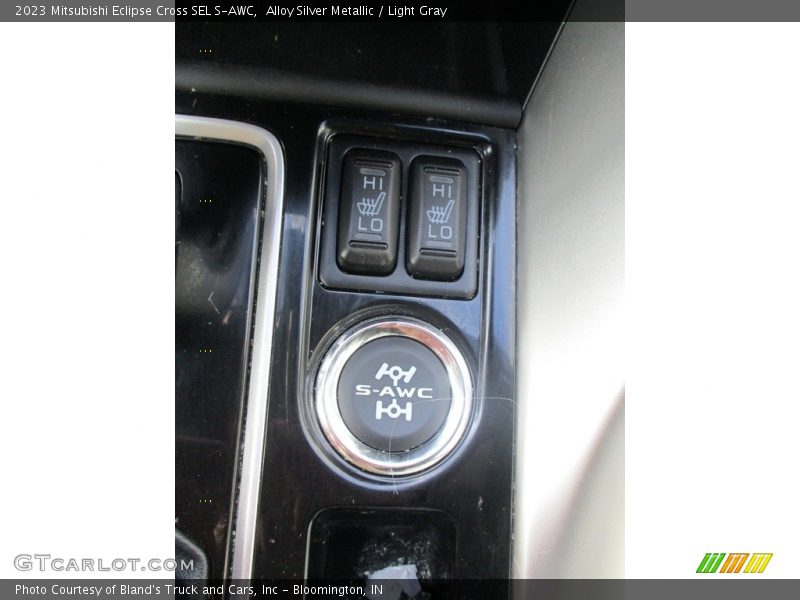 Controls of 2023 Eclipse Cross SEL S-AWC
