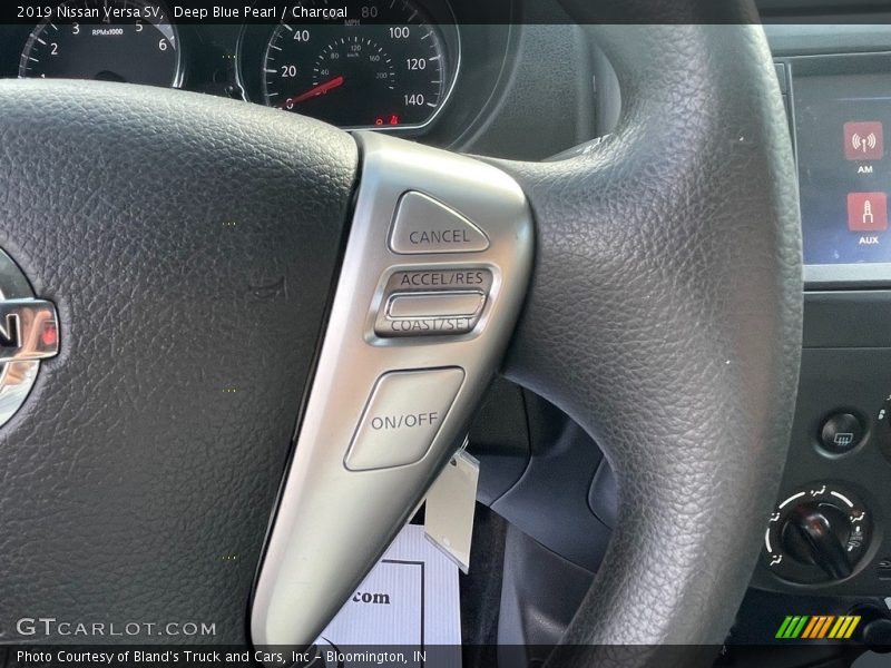 Deep Blue Pearl / Charcoal 2019 Nissan Versa SV