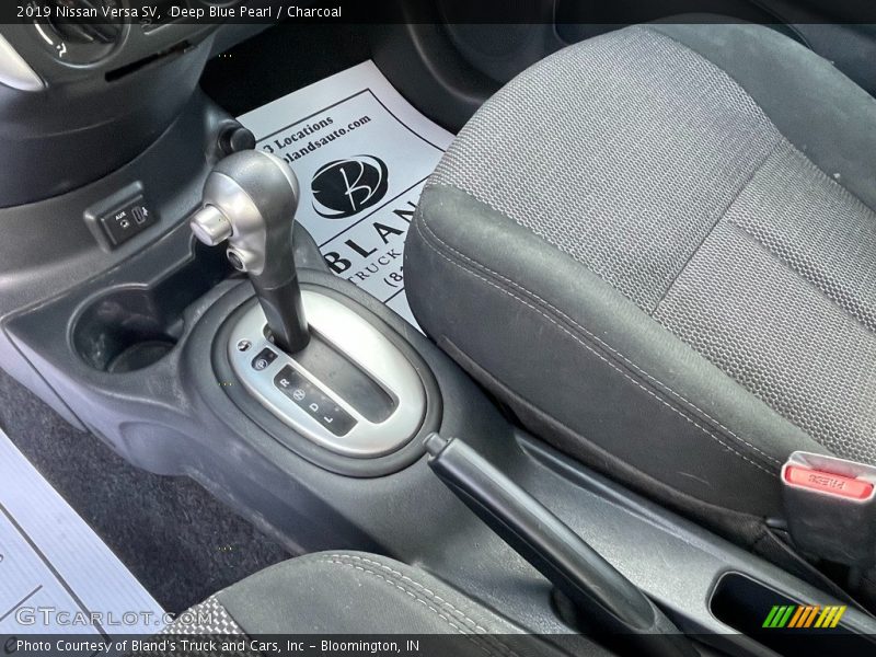 Deep Blue Pearl / Charcoal 2019 Nissan Versa SV