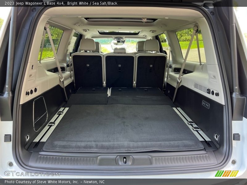  2023 Wagoneer L Base 4x4 Trunk