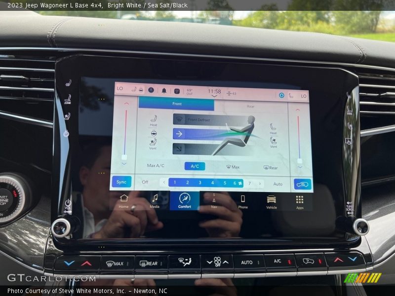 Controls of 2023 Wagoneer L Base 4x4