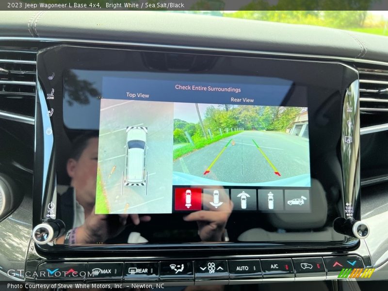 Controls of 2023 Wagoneer L Base 4x4
