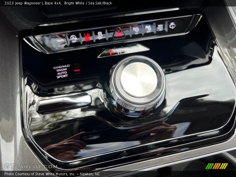  2023 Wagoneer L Base 4x4 8 Speed Automatic Shifter