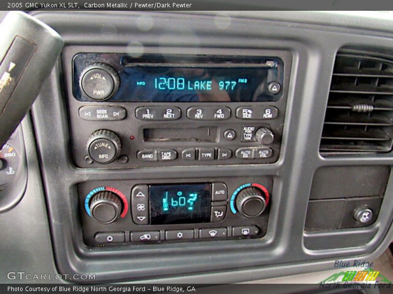 Controls of 2005 Yukon XL SLT