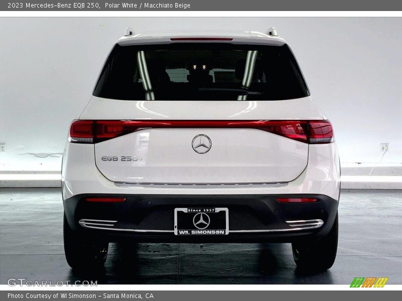 Polar White / Macchiato Beige 2023 Mercedes-Benz EQB 250