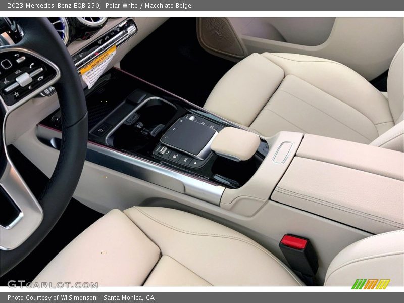 Polar White / Macchiato Beige 2023 Mercedes-Benz EQB 250