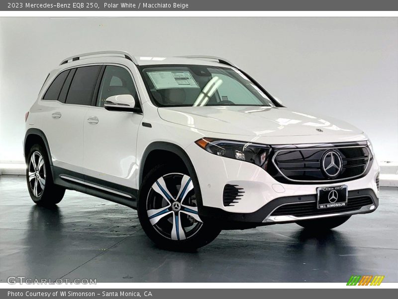 Polar White / Macchiato Beige 2023 Mercedes-Benz EQB 250