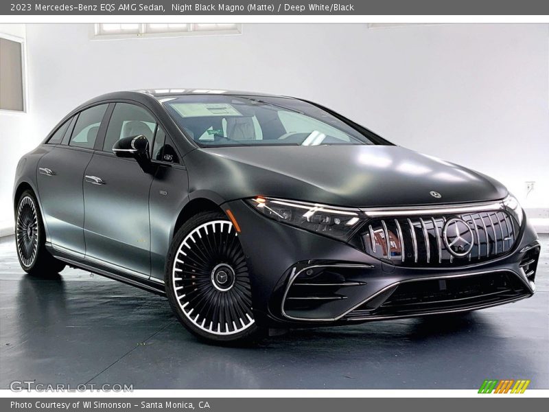 Front 3/4 View of 2023 EQS AMG Sedan