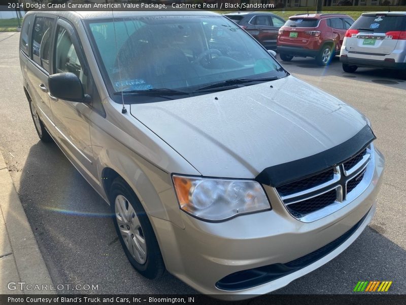 Cashmere Pearl / Black/Sandstorm 2014 Dodge Grand Caravan American Value Package
