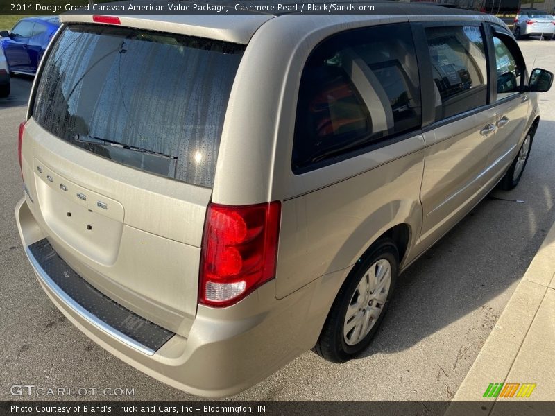 Cashmere Pearl / Black/Sandstorm 2014 Dodge Grand Caravan American Value Package