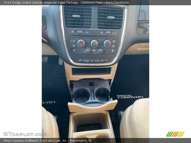 Cashmere Pearl / Black/Sandstorm 2014 Dodge Grand Caravan American Value Package