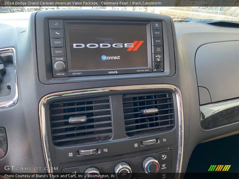 Cashmere Pearl / Black/Sandstorm 2014 Dodge Grand Caravan American Value Package