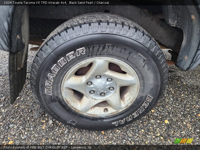 Black Sand Pearl / Charcoal 2004 Toyota Tacoma V6 TRD Xtracab 4x4