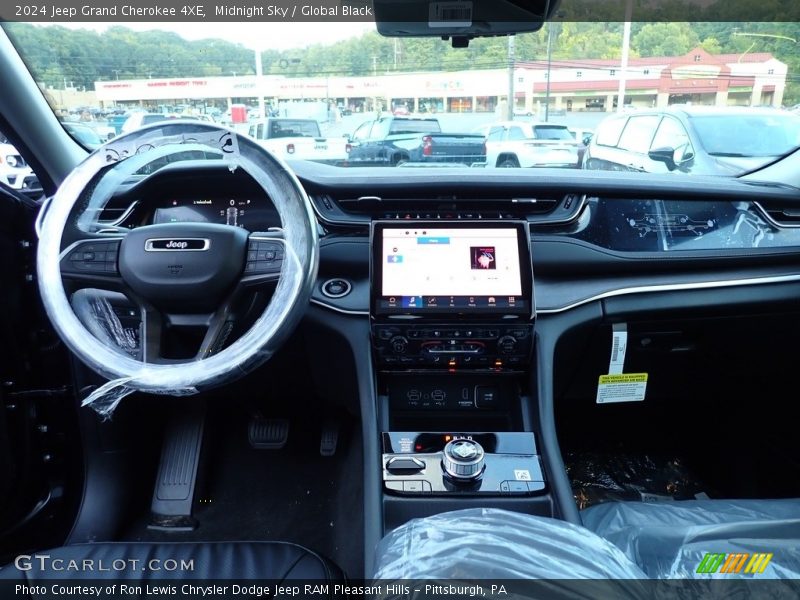 Dashboard of 2024 Grand Cherokee 4XE
