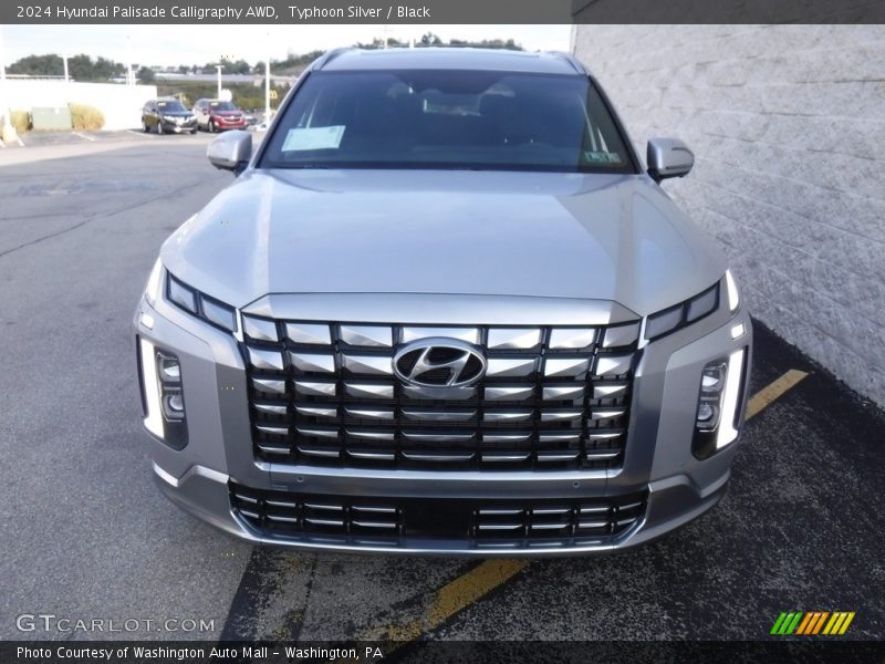 Typhoon Silver / Black 2024 Hyundai Palisade Calligraphy AWD