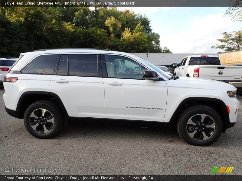  2024 Grand Cherokee 4XE Bright White