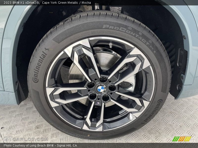  2023 X1 xDrive28i Wheel