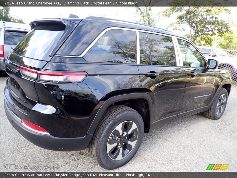 Diamond Black Crystal Pearl / Global Black 2024 Jeep Grand Cherokee 4XE