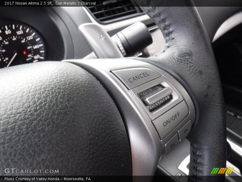 Gun Metallic / Charcoal 2017 Nissan Altima 2.5 SR