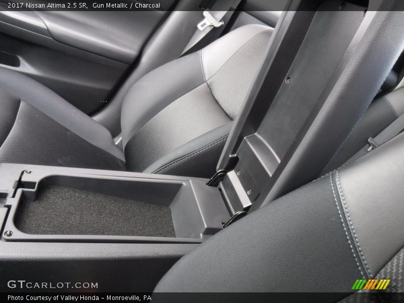 Gun Metallic / Charcoal 2017 Nissan Altima 2.5 SR