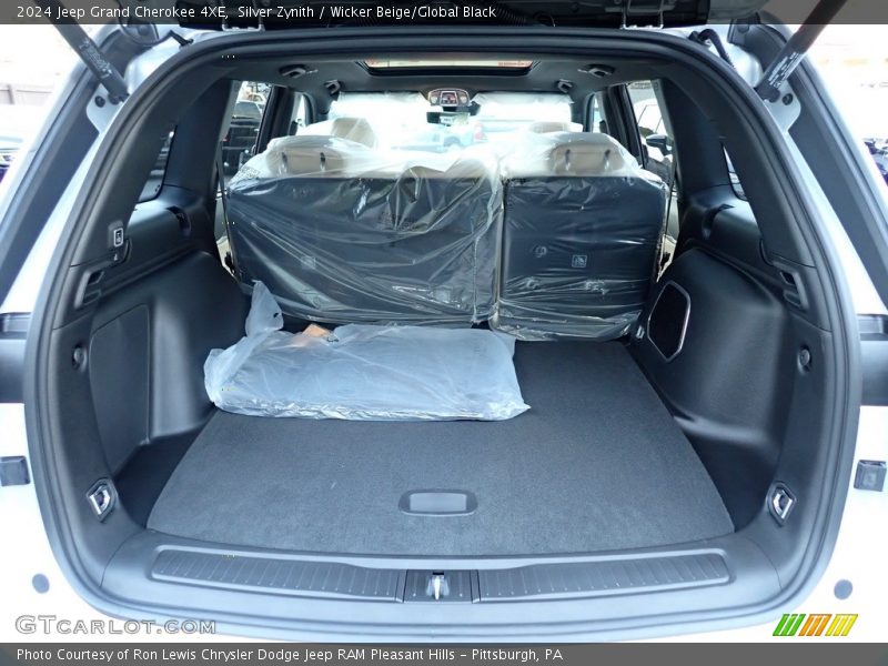 Silver Zynith / Wicker Beige/Global Black 2024 Jeep Grand Cherokee 4XE