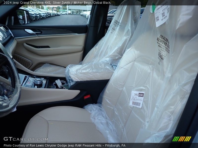 Silver Zynith / Wicker Beige/Global Black 2024 Jeep Grand Cherokee 4XE