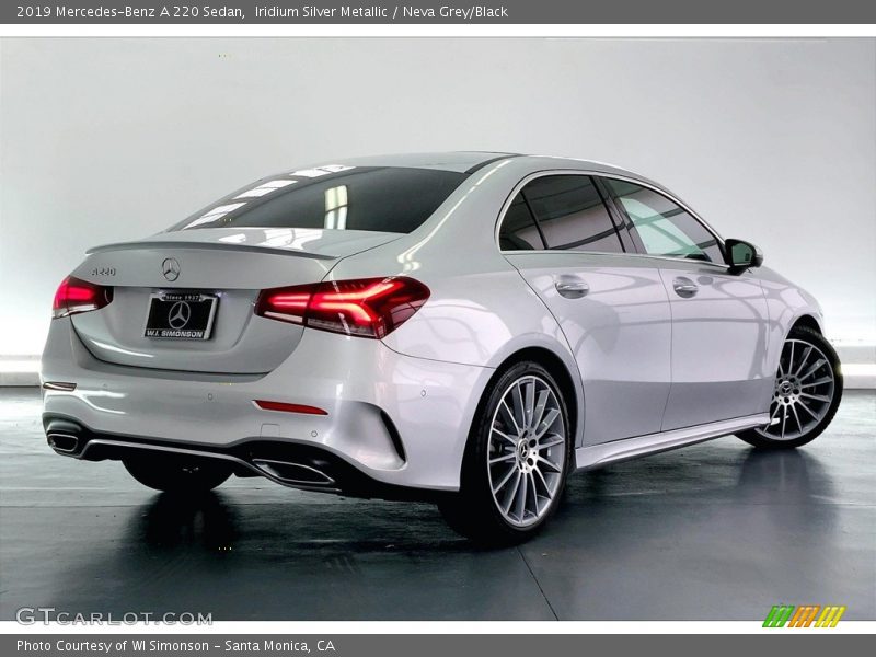 Iridium Silver Metallic / Neva Grey/Black 2019 Mercedes-Benz A 220 Sedan