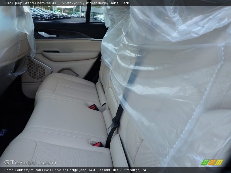 Silver Zynith / Wicker Beige/Global Black 2024 Jeep Grand Cherokee 4XE