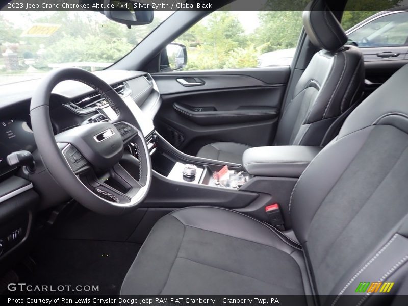 Silver Zynith / Global Black 2023 Jeep Grand Cherokee Altitude 4x4