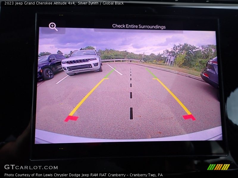 Silver Zynith / Global Black 2023 Jeep Grand Cherokee Altitude 4x4