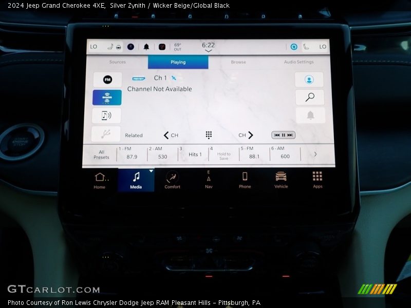 Silver Zynith / Wicker Beige/Global Black 2024 Jeep Grand Cherokee 4XE