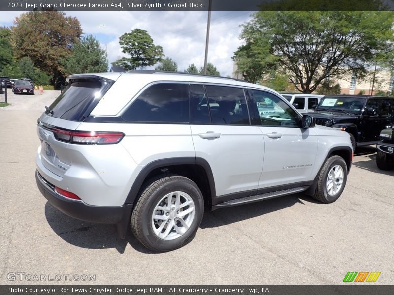 Silver Zynith / Global Black 2023 Jeep Grand Cherokee Laredo 4x4