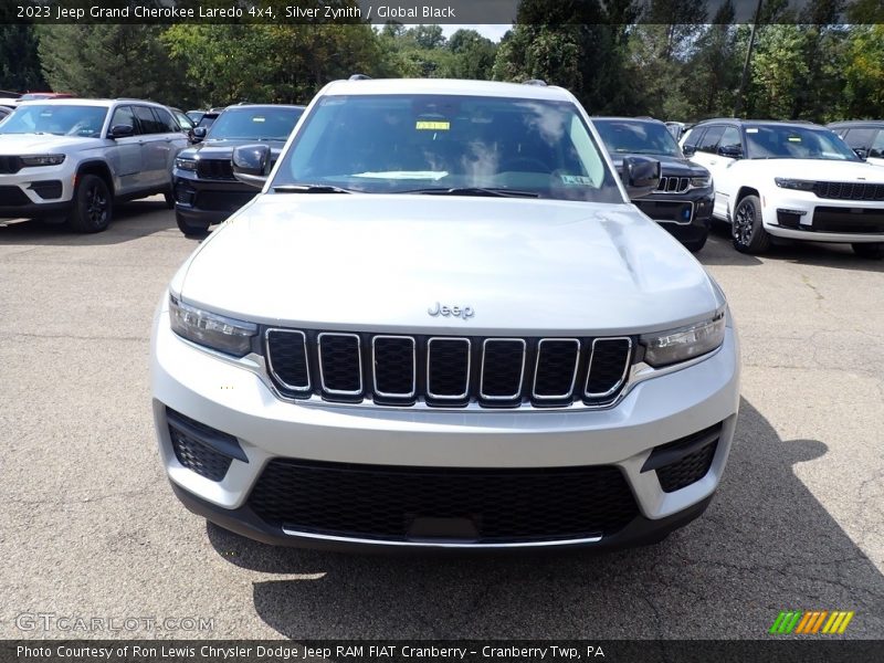 Silver Zynith / Global Black 2023 Jeep Grand Cherokee Laredo 4x4