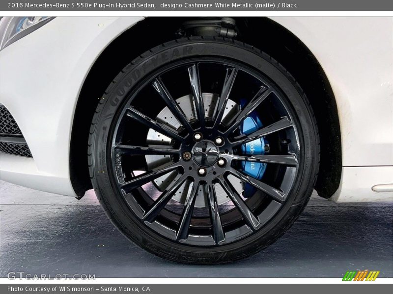 designo Cashmere White Metallic (matte) / Black 2016 Mercedes-Benz S 550e Plug-In Hybrid Sedan