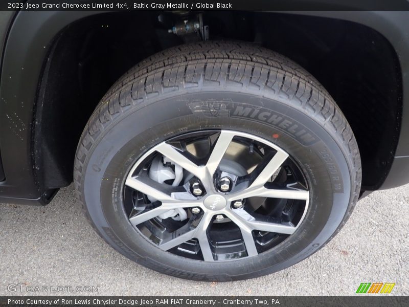  2023 Grand Cherokee Limited 4x4 Wheel