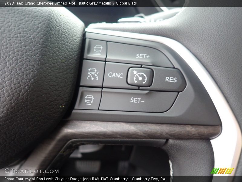  2023 Grand Cherokee Limited 4x4 Steering Wheel