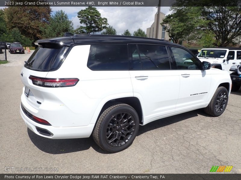 Bright White / Global Black 2023 Jeep Grand Cherokee L Summit Reserve 4WD